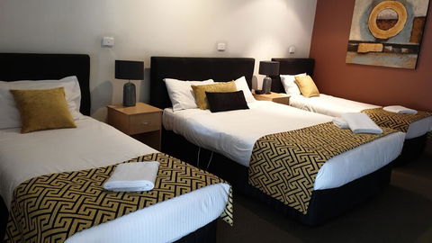 Tenterfield Tavern And Motor Inn - Hervey Bay Accommodation 1