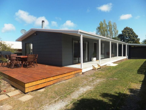 TERRIFIC ON TAMARA CRESCENT - Tourism Hervey Bay 0