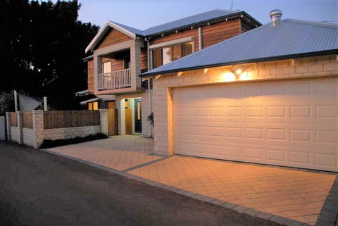 Terrific Townhouse - Hervey Bay Accommodation 1