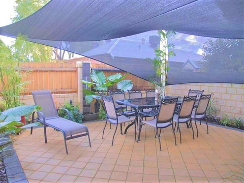 Terrific Townhouse - Hervey Bay Accommodation 2