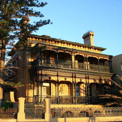 The 'Cloisters' Apartment At Albert Hall - Hervey Bay Accommodation 0