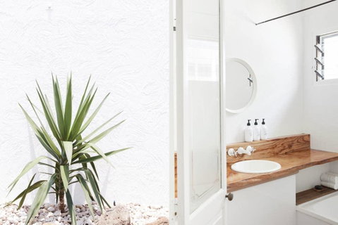 The Apollo Studio - Byron Bay - Hervey Bay Accommodation 2