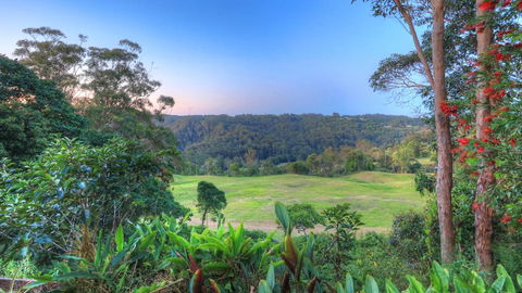 The Avenue At Montville Luxury Cottage - Hervey Bay Accommodation 3