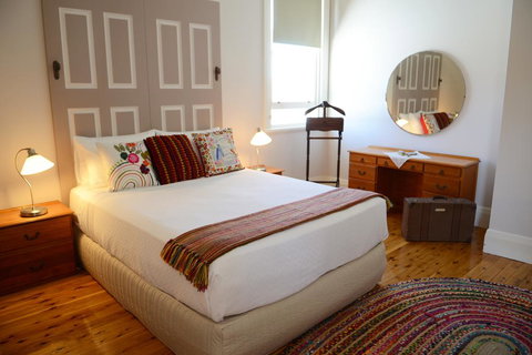 The Bank B&B West Wyalong - Hervey Bay Accommodation 1