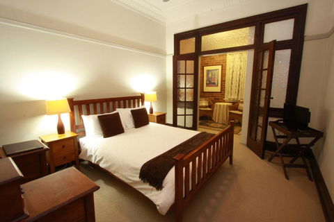 The Bank Guesthouse - Tourism Hervey Bay 2