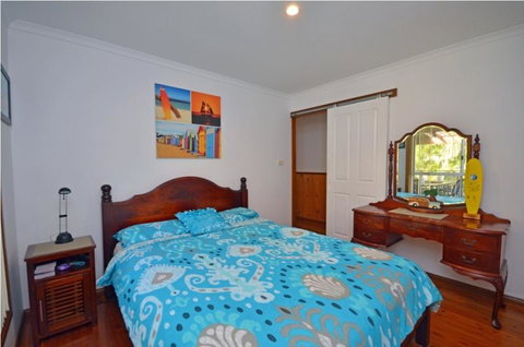 The Beach House - Hervey Bay Accommodation 2