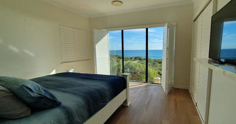 The Beach House - Port Bouvard - Tourism Hervey Bay 2