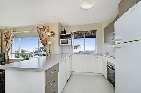 The Beach Houses - Hervey Bay Accommodation 2