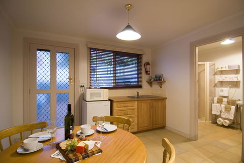 Ellie\'s Cottages - Hervey Bay Accommodation 24