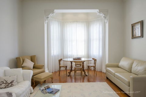 Roxburgh House Apartments - Hervey Bay Accommodation 5