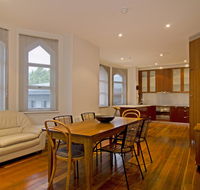 Roxburgh House Apartments - Hervey Bay Accommodation