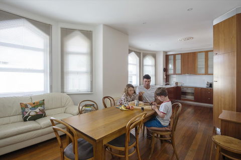 Roxburgh House Apartments - Hervey Bay Accommodation 11