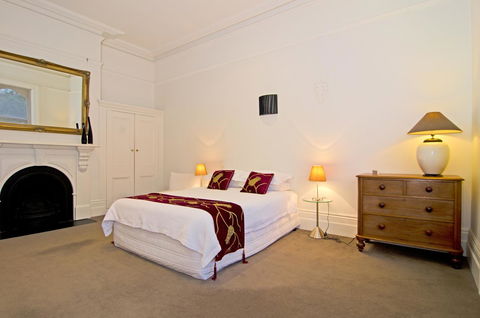 Roxburgh House Apartments - Hervey Bay Accommodation 22