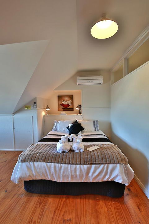 Stamps Of Stanley - Hervey Bay Accommodation 9