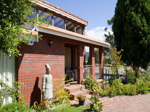 Derwent Retreat - Hervey Bay Accommodation 2