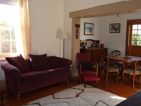 Eliza Cottage - Hervey Bay Accommodation 3