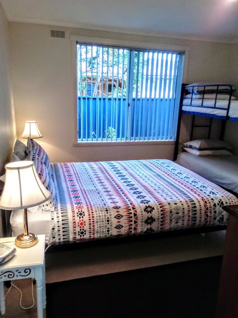 Sails On Port Sorell Boutique Apartments - Hervey Bay Accommodation 17