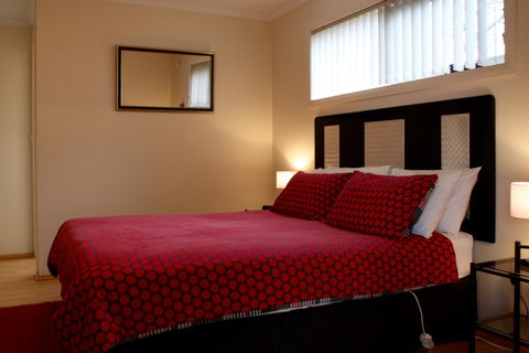 Sails On Port Sorell Boutique Apartments - Hervey Bay Accommodation 13