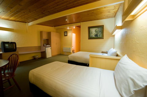 Strahan Village - Hervey Bay Accommodation 41