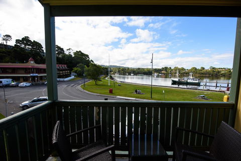 Strahan Village - Hervey Bay Accommodation 21