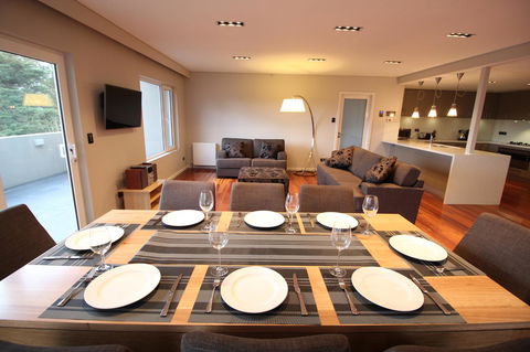 Sunny 3 Bedroom Apartment In Sandy Bay - Hervey Bay Accommodation 7