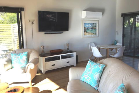 THE LOFT @ Bay Of Fires Seascape - Hervey Bay Accommodation 13