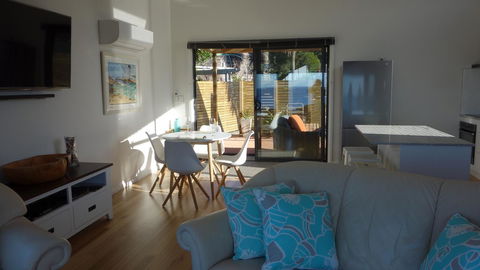 THE LOFT @ Bay Of Fires Seascape - Hervey Bay Accommodation 1