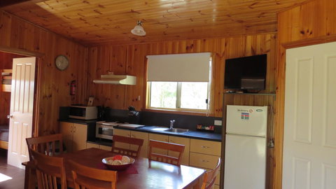 Captain Cook Holiday Park - Hervey Bay Accommodation 36