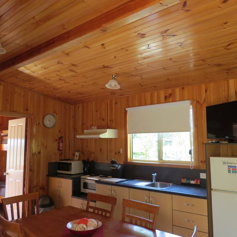 Captain Cook Holiday Park - Hervey Bay Accommodation 34