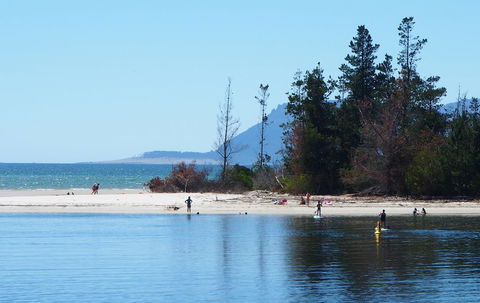 Orford Blue Waters Hotel - Hervey Bay Accommodation 44