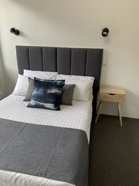 Orford Blue Waters Hotel - Hervey Bay Accommodation 8