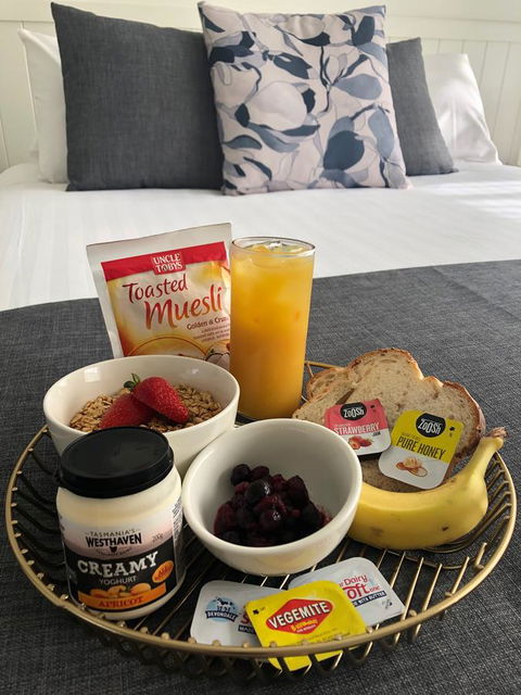 Orford Blue Waters Hotel - Hervey Bay Accommodation 1