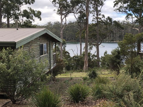 Stewarts Bay Lodge - Hervey Bay Accommodation 1