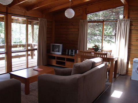 Stewarts Bay Lodge - Hervey Bay Accommodation 24