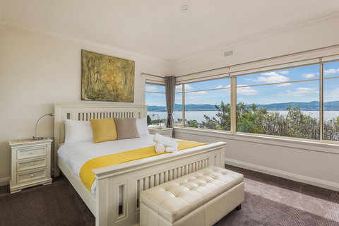 Sunrise On The Bay - Tourism Hervey Bay 5