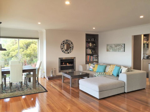 Sunrise On The Bay - Tourism Hervey Bay 9