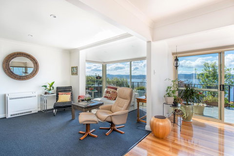 Sunrise On The Bay - Tourism Hervey Bay 8