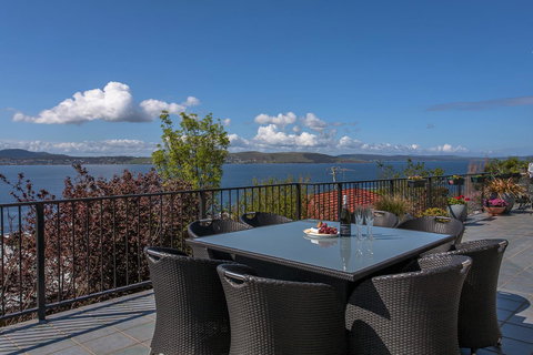 Sunrise On The Bay - Tourism Hervey Bay 11