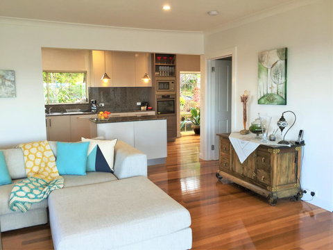 Sunrise On The Bay - Tourism Hervey Bay 4