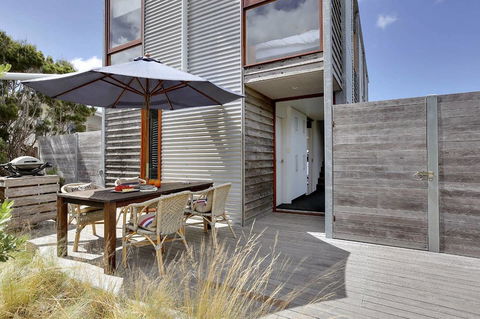 Holland House Bay Of Fires - Hervey Bay Accommodation 12