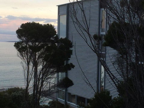 Holland House Bay Of Fires - Hervey Bay Accommodation 7