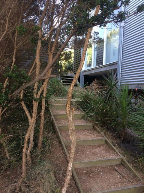 Holland House Bay Of Fires - Hervey Bay Accommodation 6
