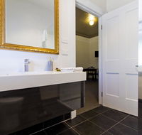 Deloraine Hotel - Hervey Bay Accommodation