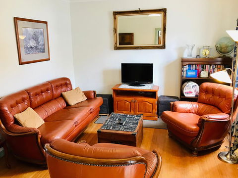 Omaroo House - Panoramic Water Views - Tourism Hervey Bay 21