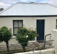 Omaroo House - panoramic water views - Hervey Bay Accommodation