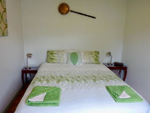 Omaroo House - Panoramic Water Views - Tourism Hervey Bay 26