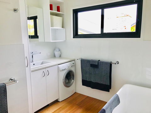 Omaroo House - Panoramic Water Views - Tourism Hervey Bay 30
