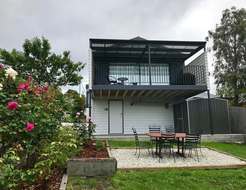 Omaroo House - Panoramic Water Views - Tourism Hervey Bay 32