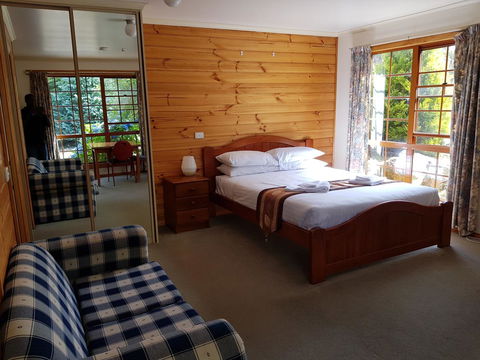 Cradle Forest Inn - Tourism Hervey Bay 7