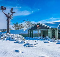Cradle Mountain Hotel - Hervey Bay Accommodation